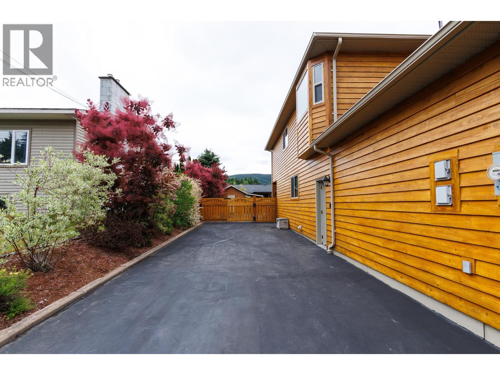 4028 MUNROE STREET - 39
