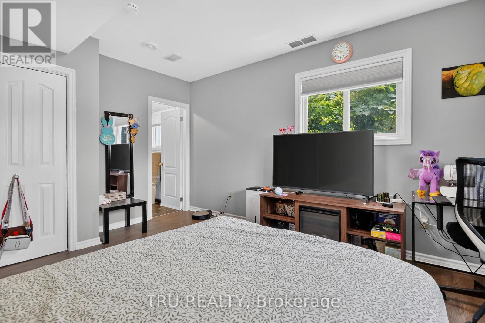 4 Bed, 2 Bath House for Rent in Ottawa – 2376 KINBURN SIDE ROAD, Ottawa – MLS# X13533196 - Image 34