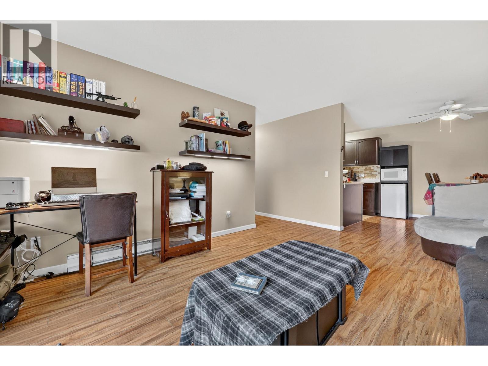 #209 3160 Casorso Road - 7