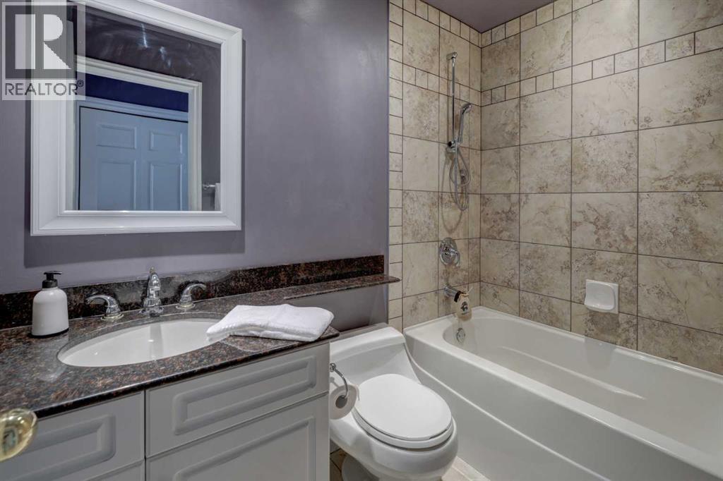 36 Hawksley Crescent NW - 23