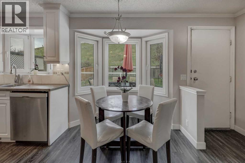 36 Hawksley Crescent NW - 13