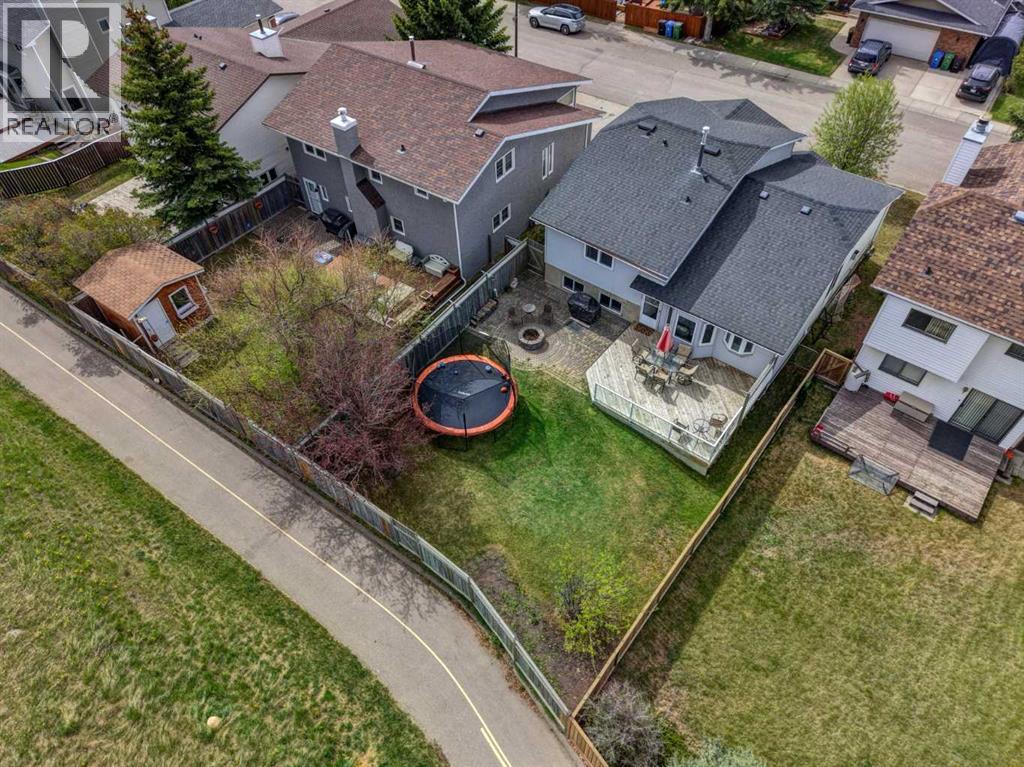 36 Hawksley Crescent NW - 35