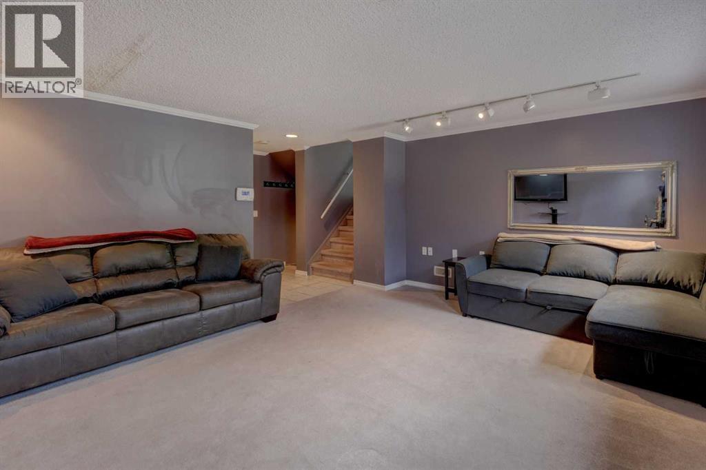 36 Hawksley Crescent NW - 25