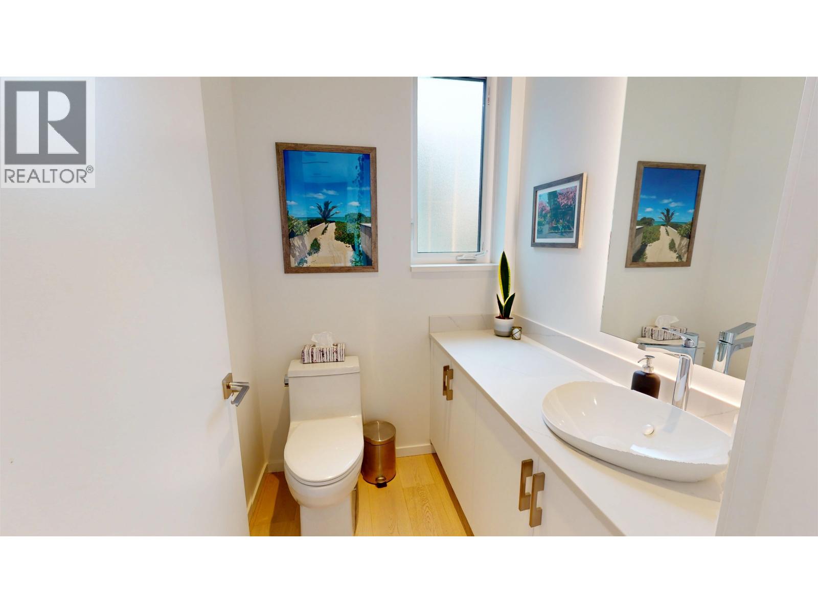 3 Bed, 3 Bath House for Sale in Vancouver – 411 AUBREY PLACE, Vancouver – MLS# R3143865 - Image 12