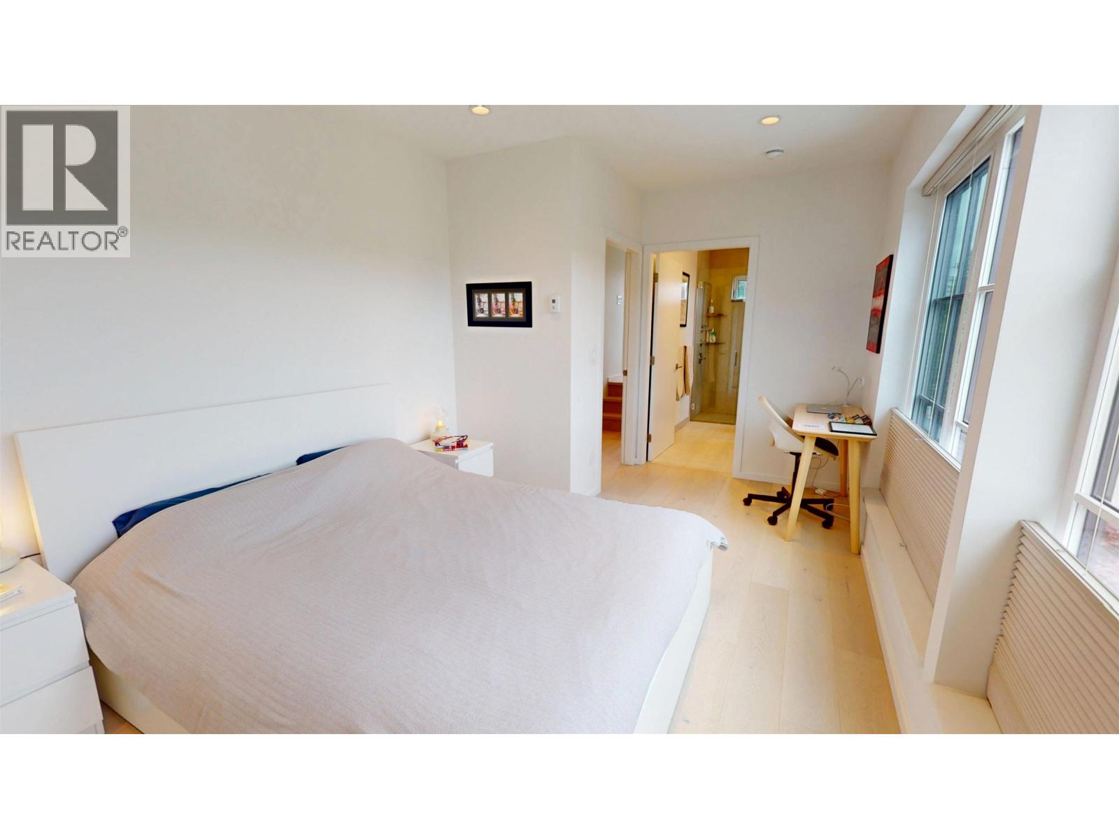 3 Bed, 3 Bath House for Sale in Vancouver – 411 AUBREY PLACE, Vancouver – MLS# R3143865 - Image 18