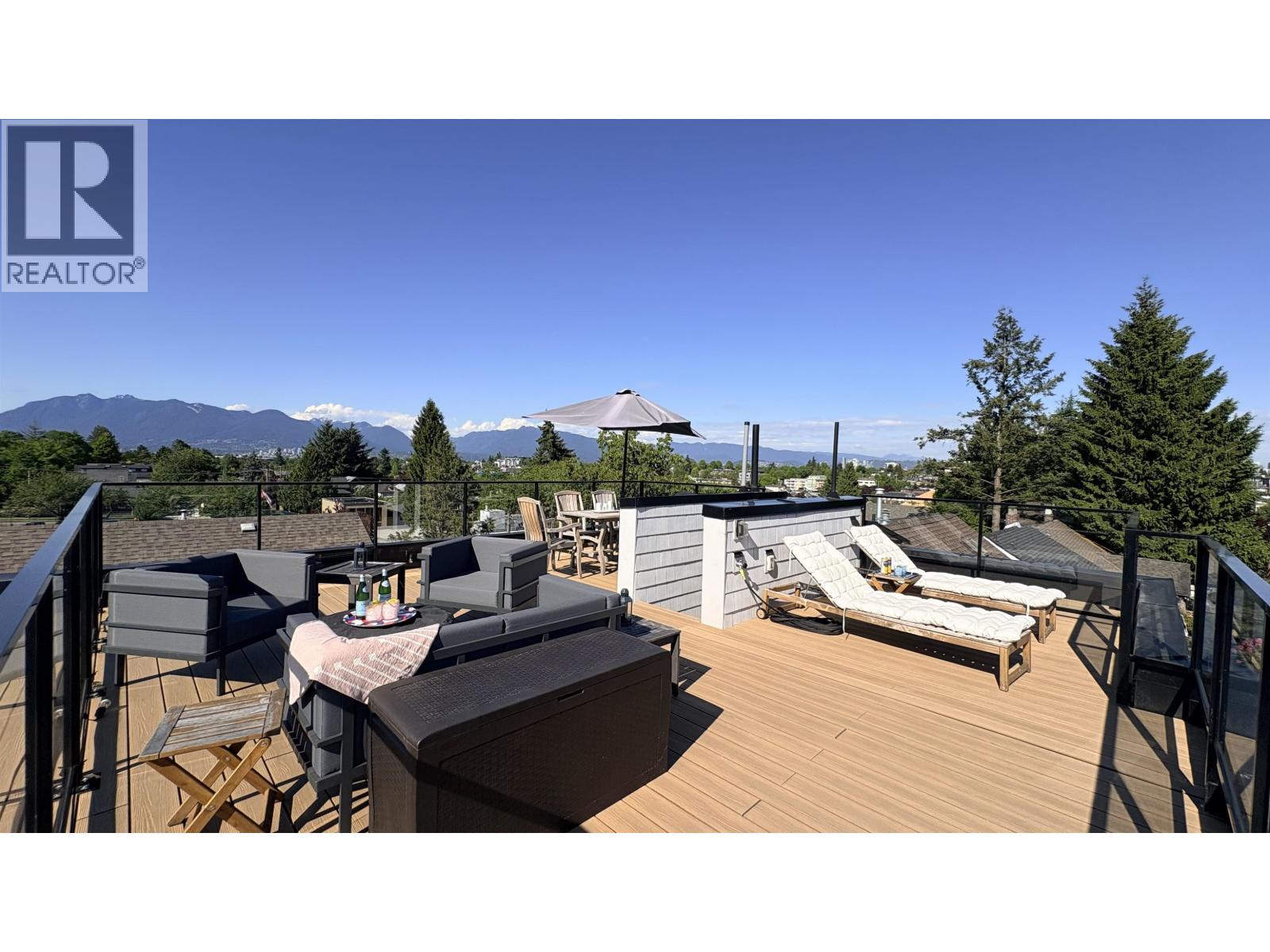 3 Bed, 3 Bath House for Sale in Vancouver – 411 AUBREY PLACE, Vancouver – MLS# R3143865 - Image 29