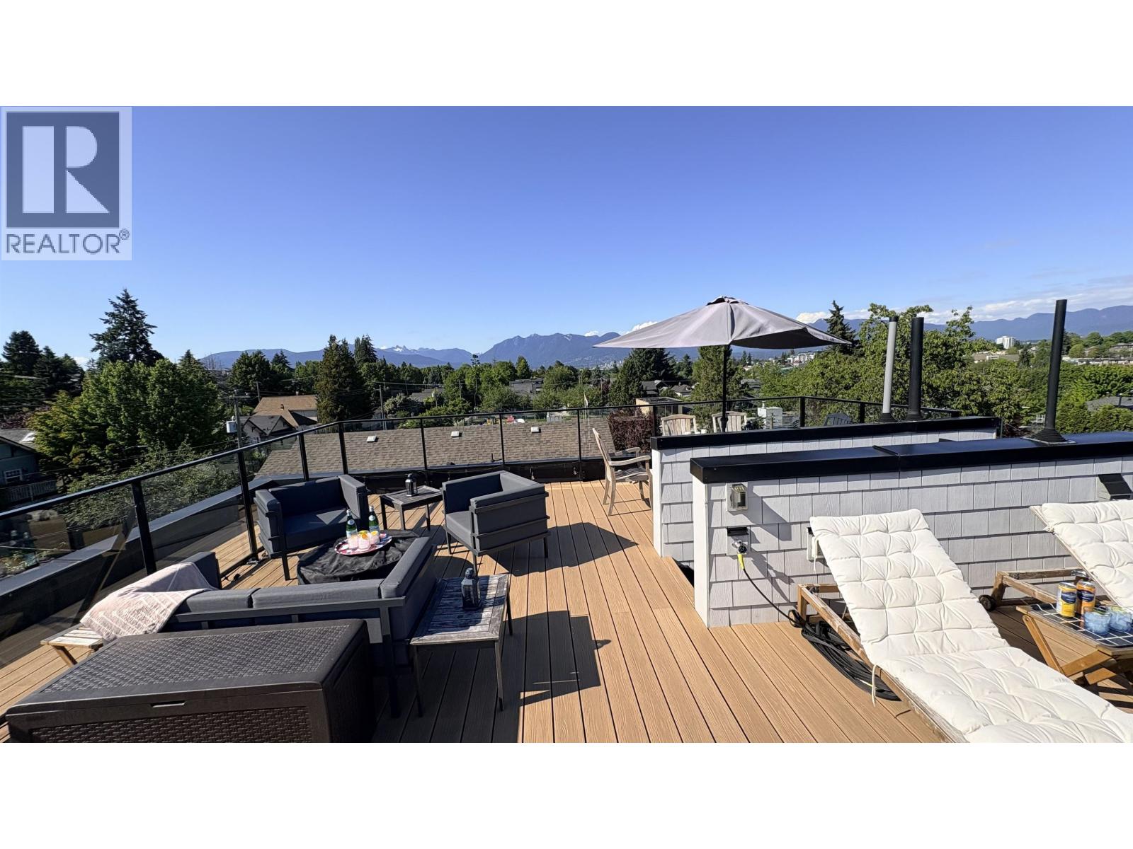 3 Bed, 3 Bath House for Sale in Vancouver – 411 AUBREY PLACE, Vancouver – MLS# R3143865 - Image 30