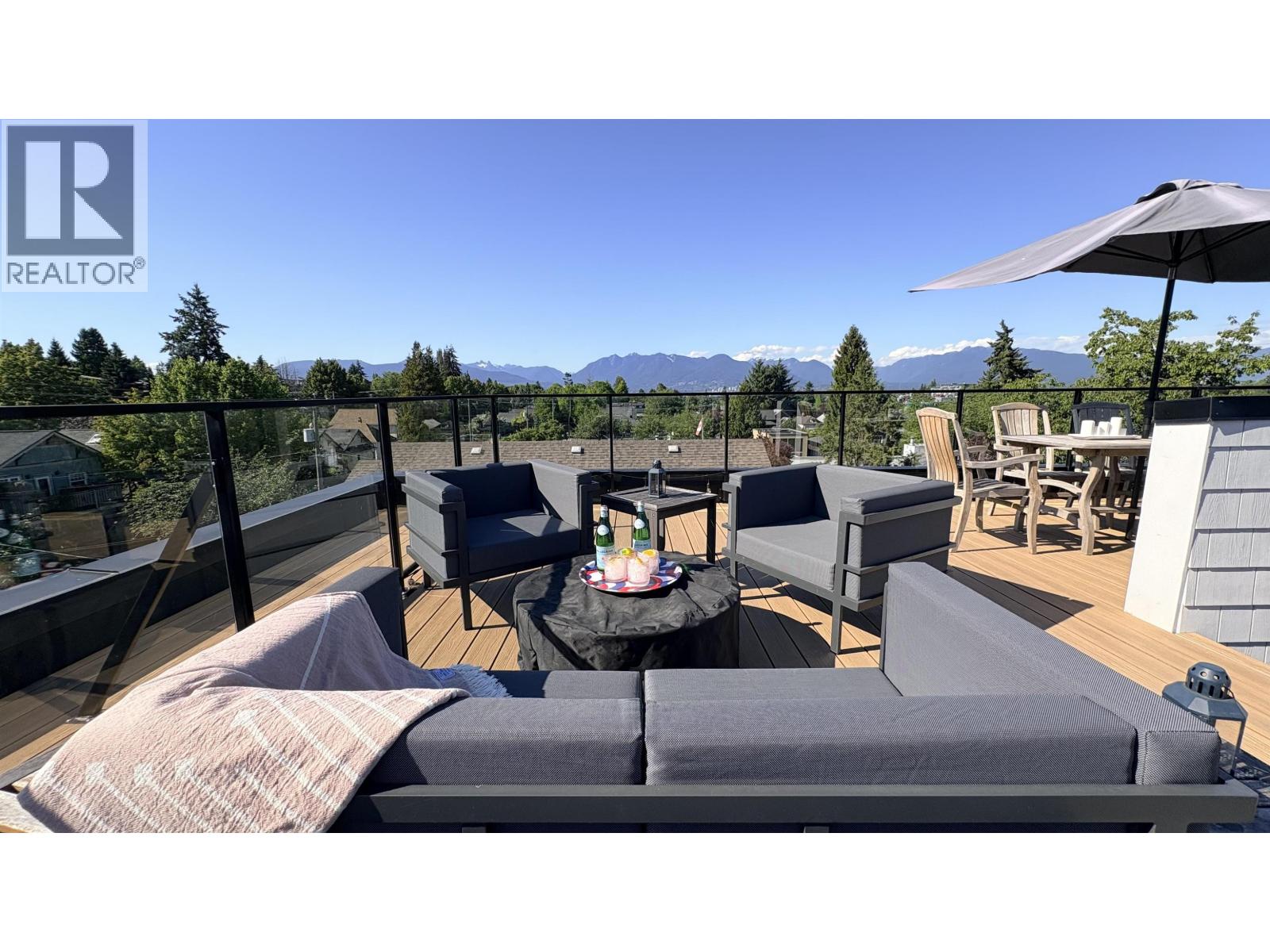 3 Bed, 3 Bath House for Sale in Vancouver – 411 AUBREY PLACE, Vancouver – MLS# R3143865 - Image 31