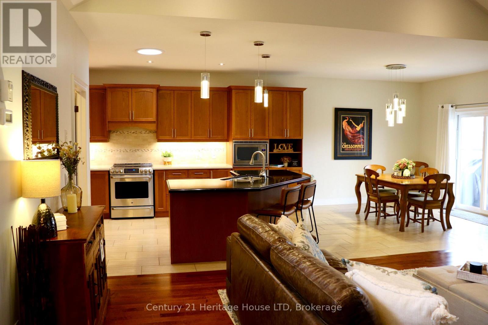 3984 VILLAGE CREEK DRIVE - 22
