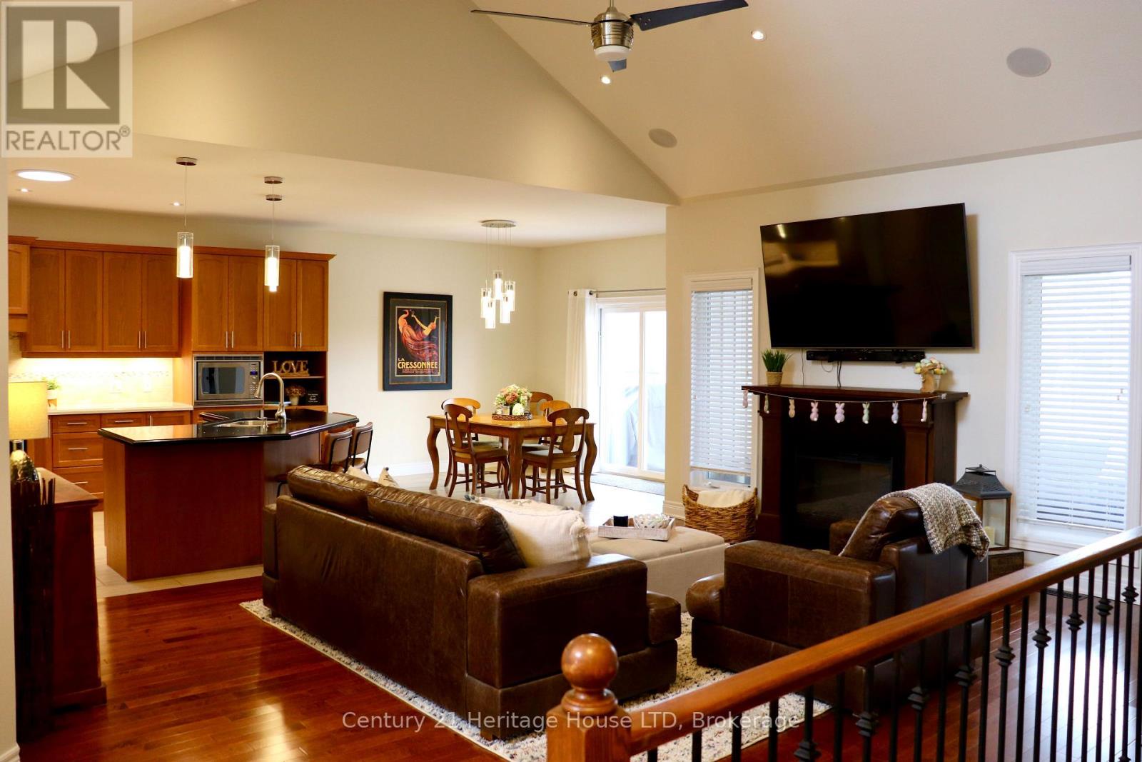 3984 VILLAGE CREEK DRIVE - 19