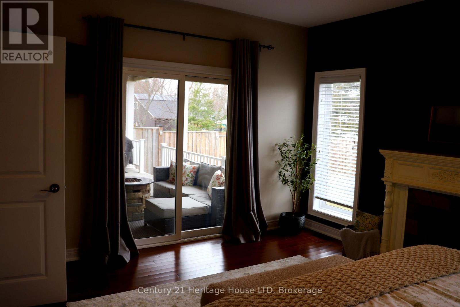 3984 VILLAGE CREEK DRIVE - 28