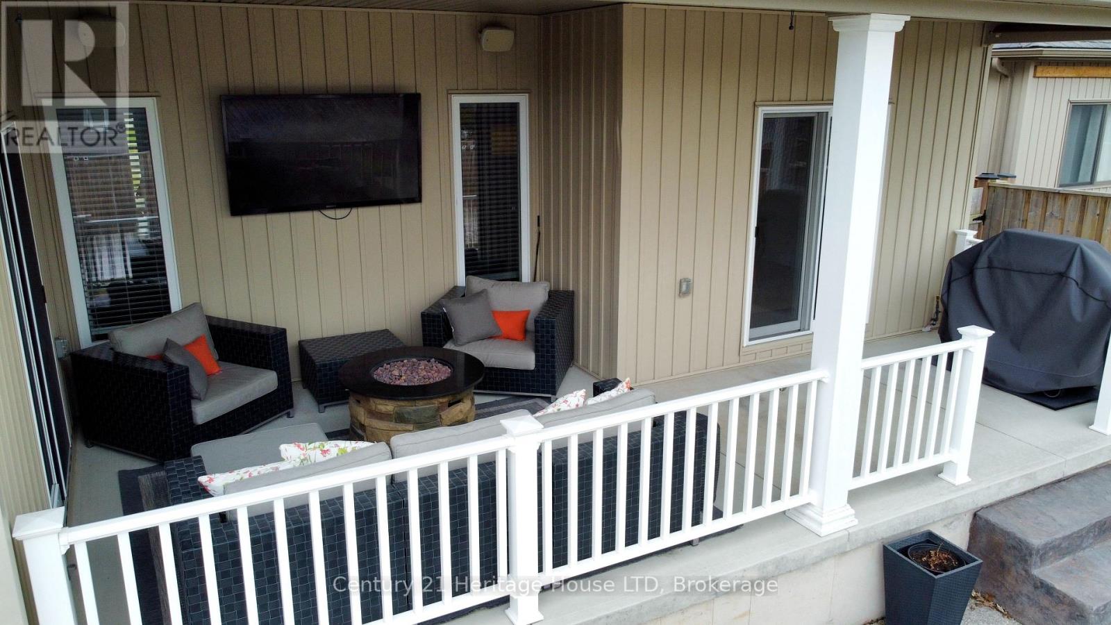 3984 VILLAGE CREEK DRIVE - 4