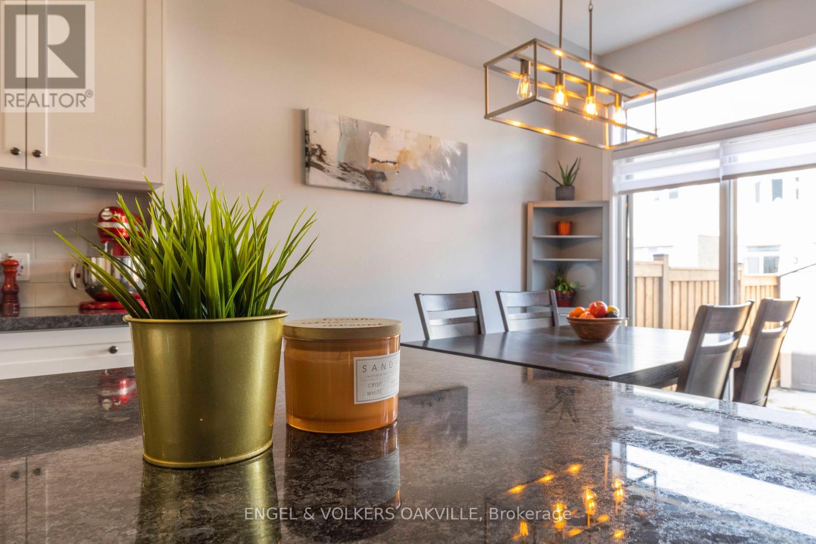 44 CLIFFORD CRESCENT - 13