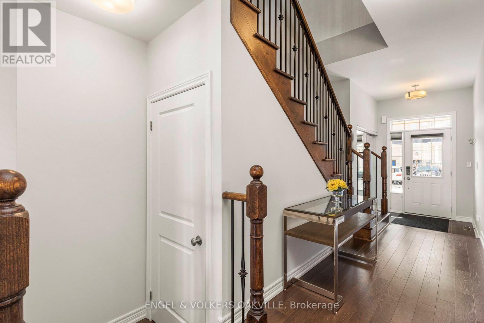 44 CLIFFORD CRESCENT - 7