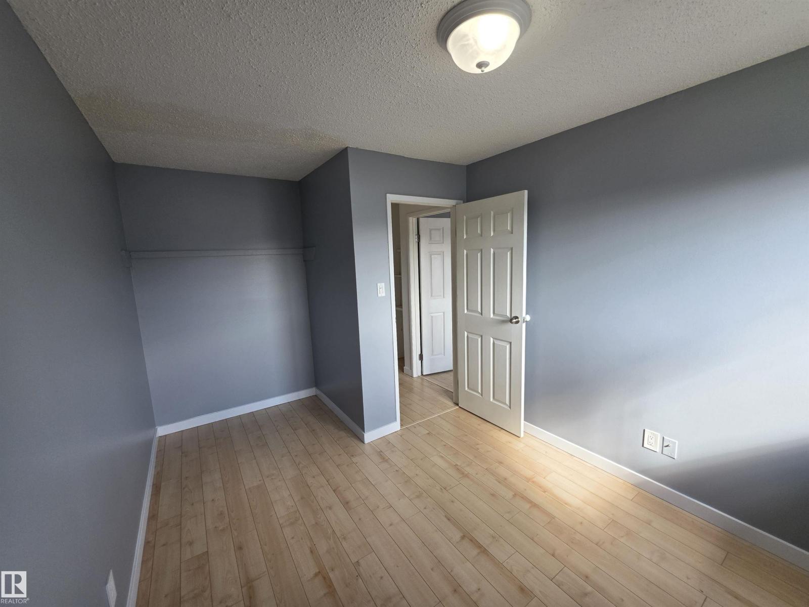 #17 13580 38 ST NW - 19
