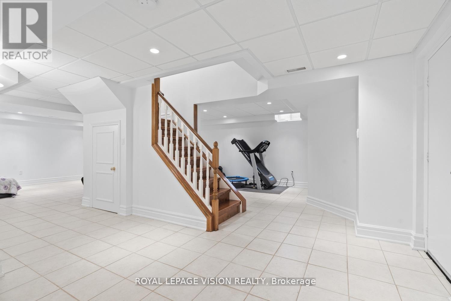 91 PRINCETON GATE - 32