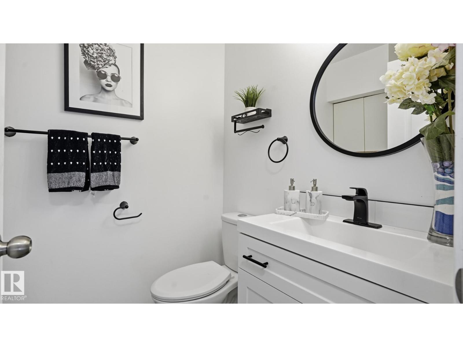 #17 9505 176 ST NW - 16