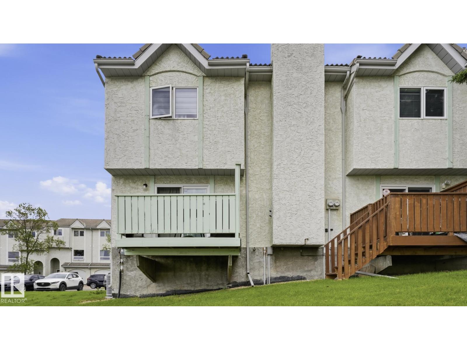 #17 9505 176 ST NW - 31