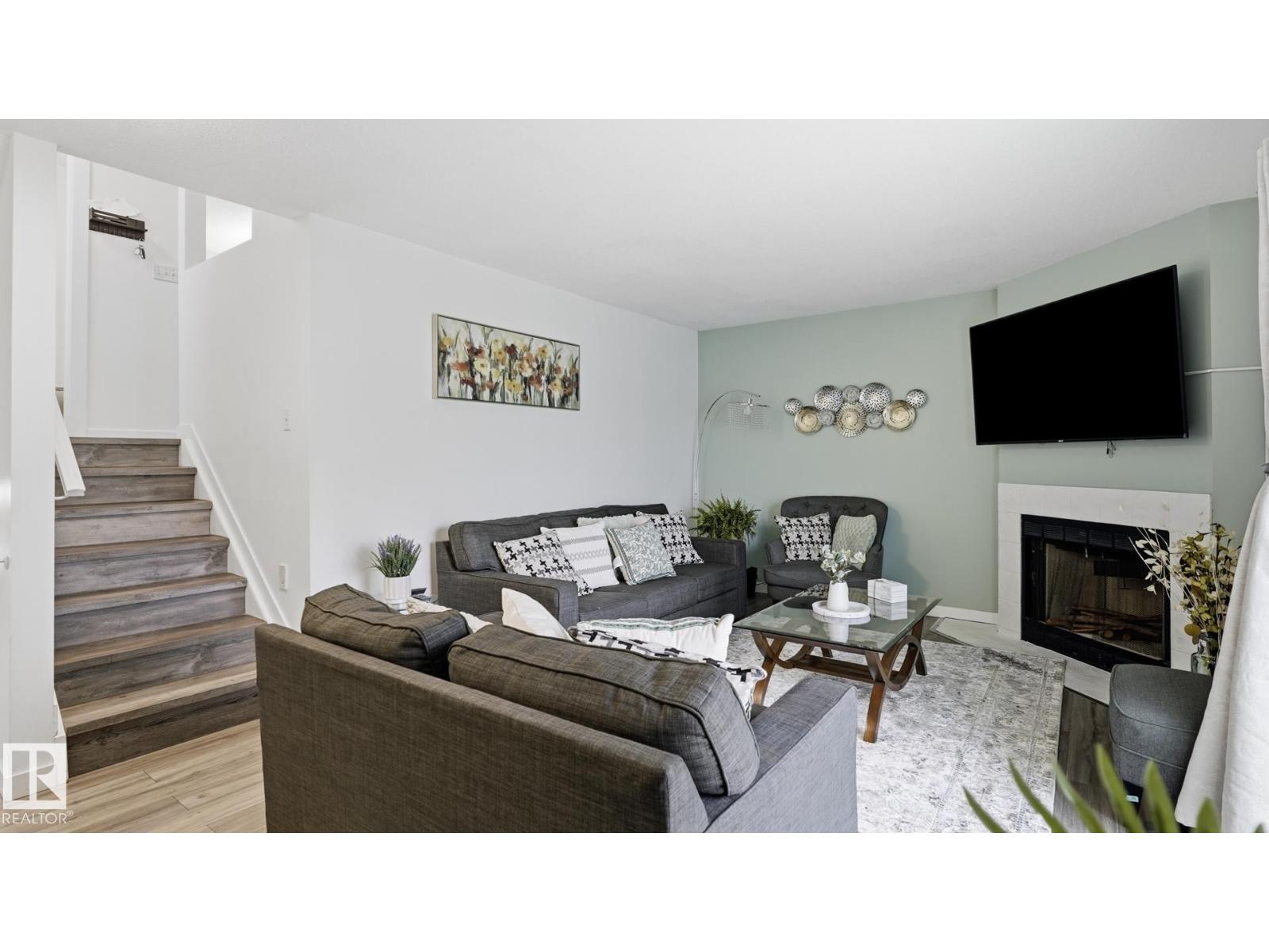 #17 9505 176 ST NW - 6