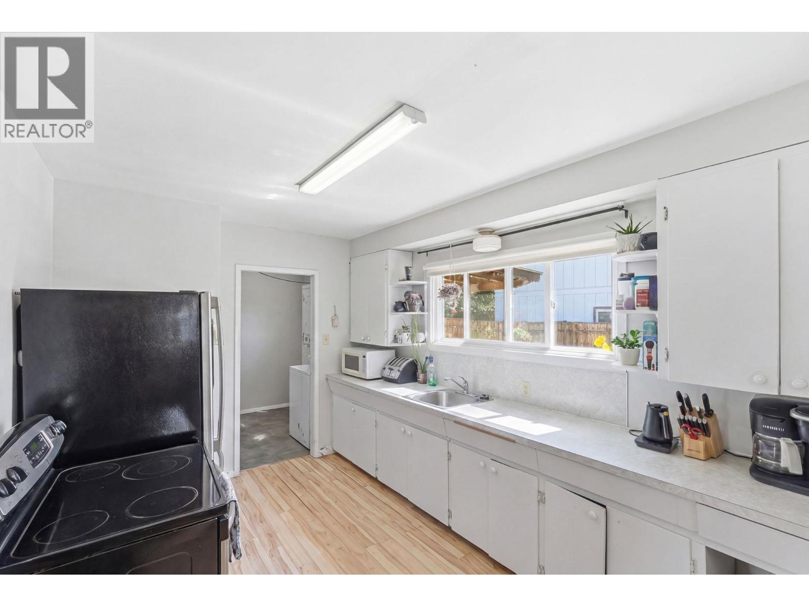 1030 TIMMINS Street - 24