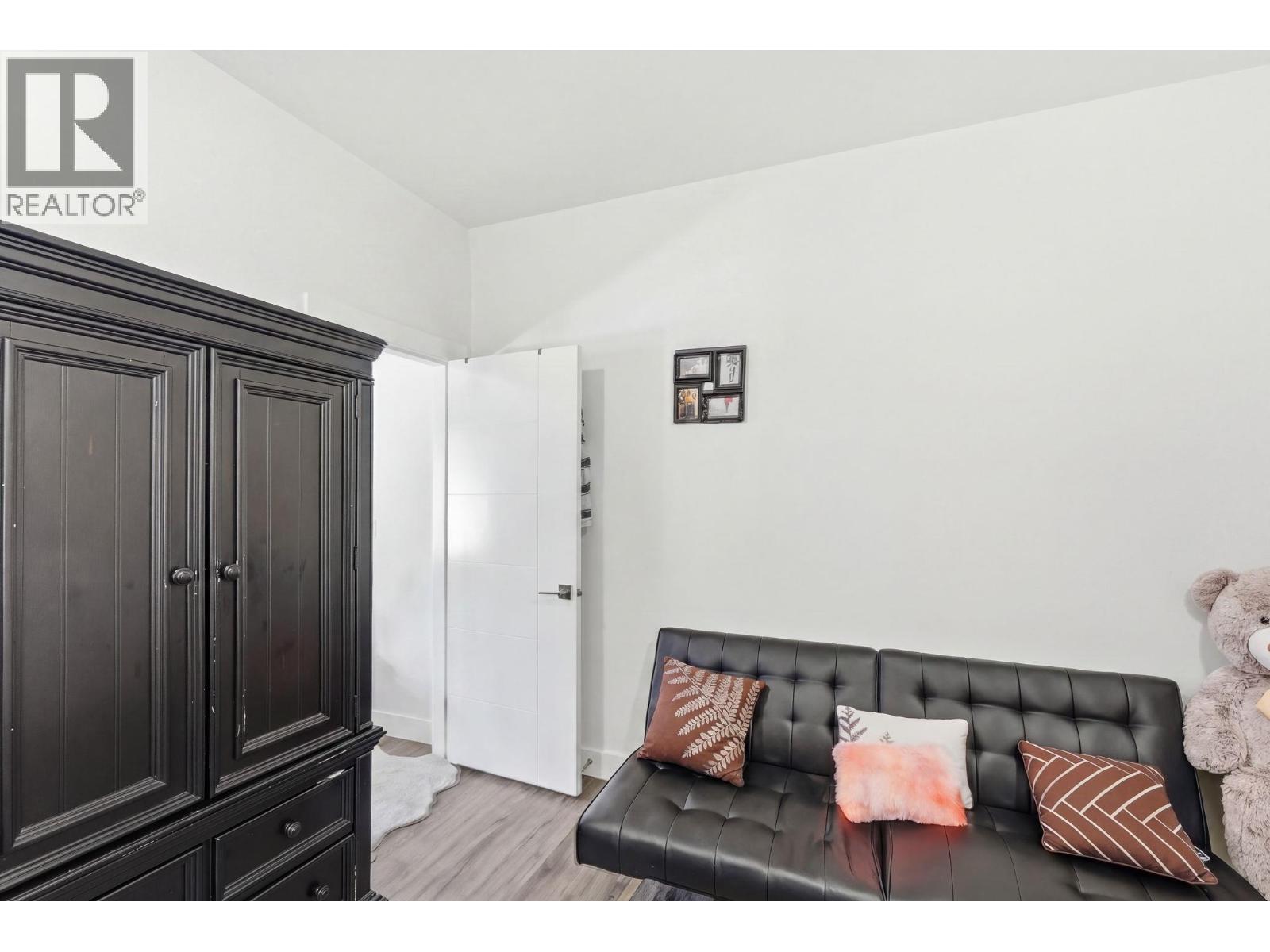 1030 TIMMINS Street - 41