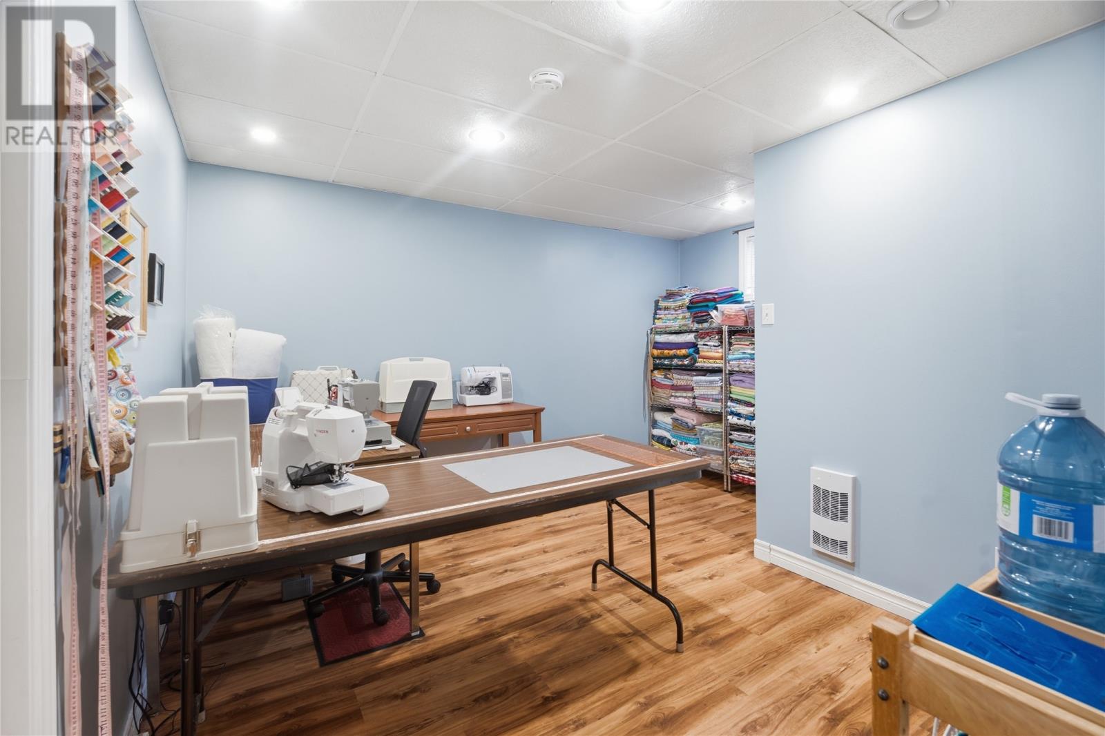 8 Etheridges Road - 27