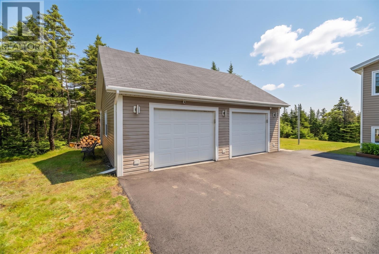 8 Etheridges Road - 34
