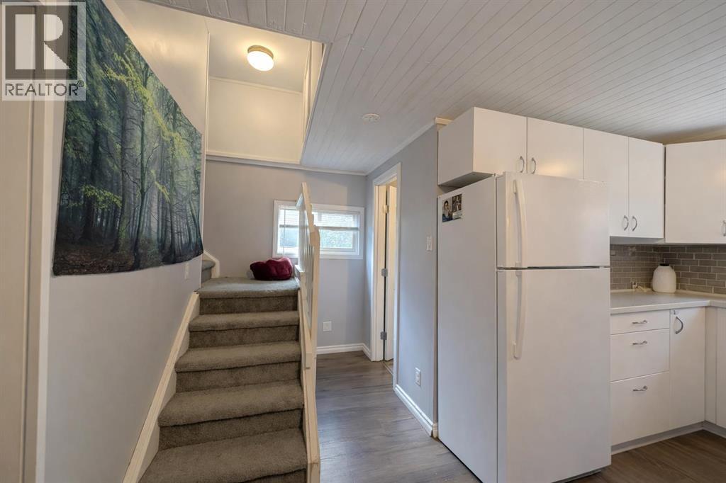 Listing photo – 519 Arena Avenue, Trochu