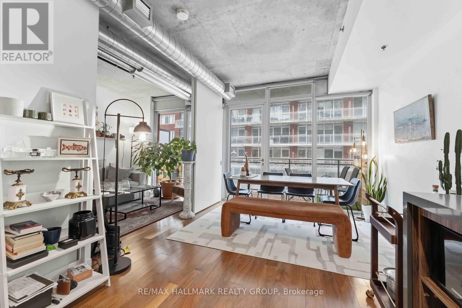 #313 360 MCLEOD STREET - 14