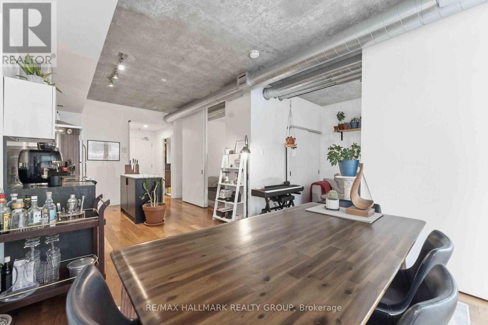 #313 360 MCLEOD STREET - 16