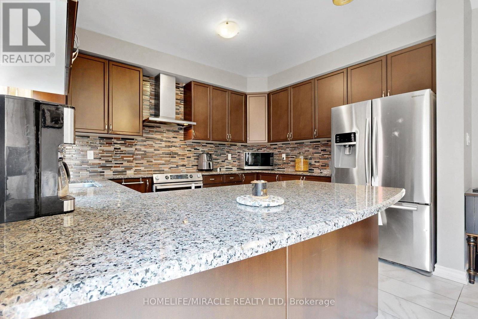2003 QUEENSBURY DRIVE - 20