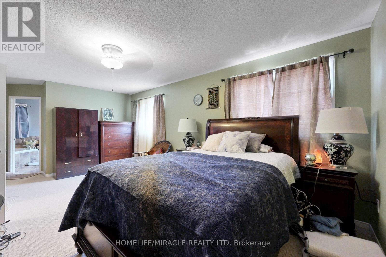 2003 QUEENSBURY DRIVE - 36