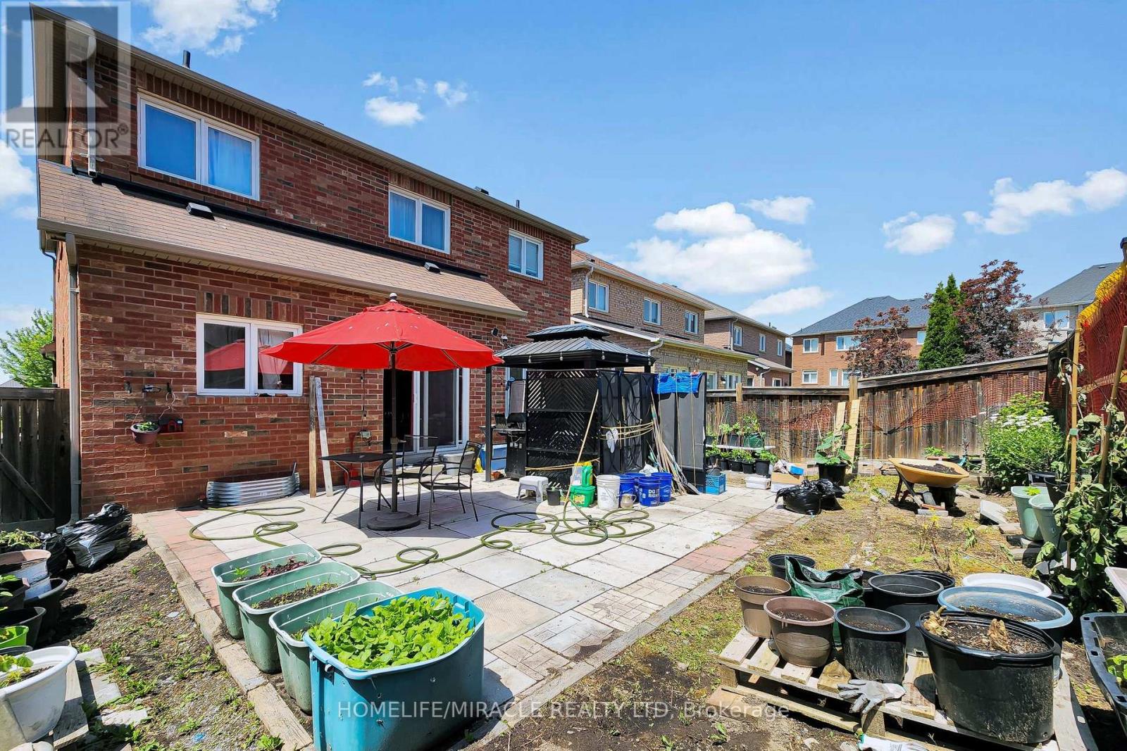 2003 QUEENSBURY DRIVE - 39