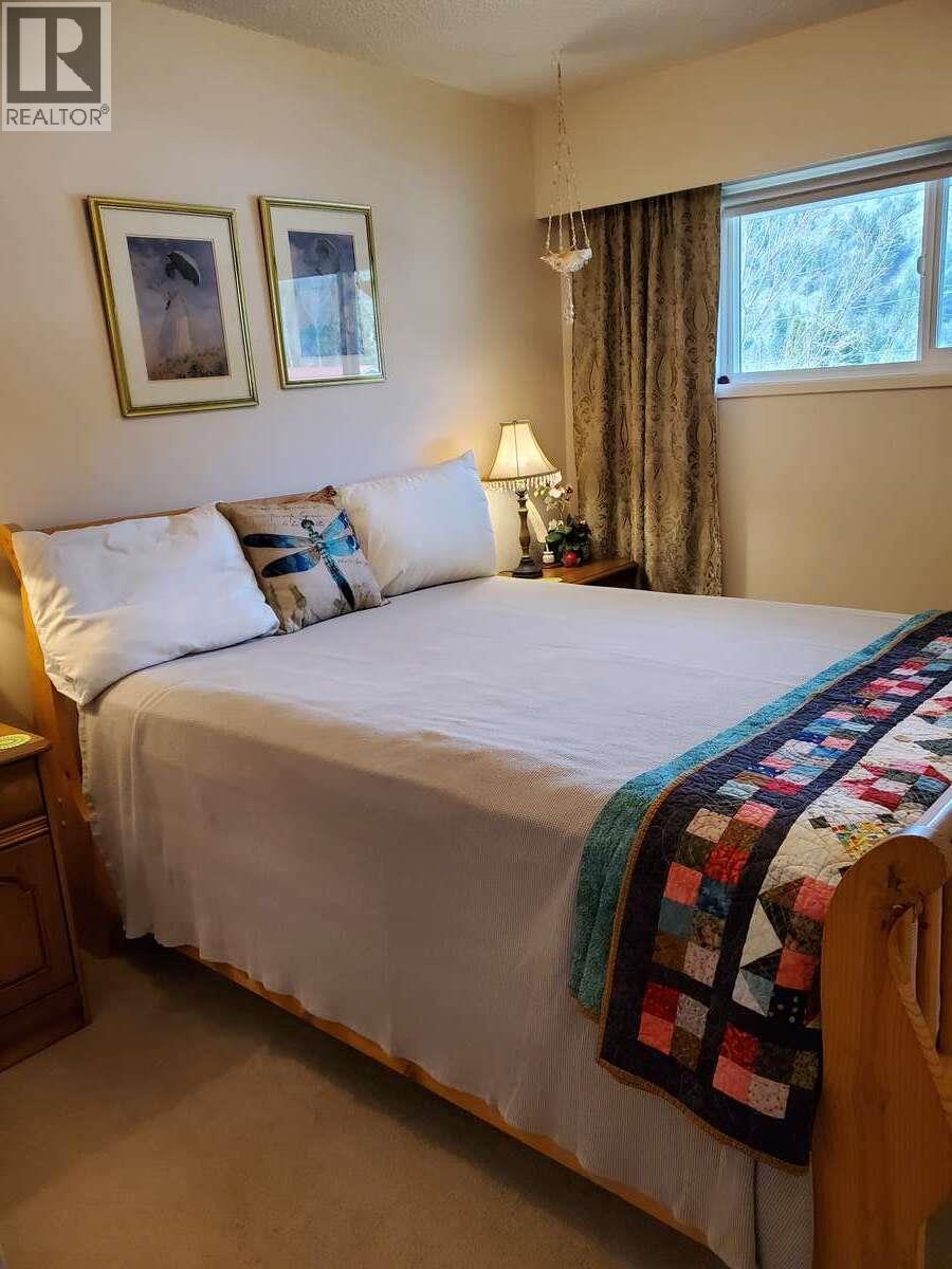 868 North Kimberley Avenue - 15