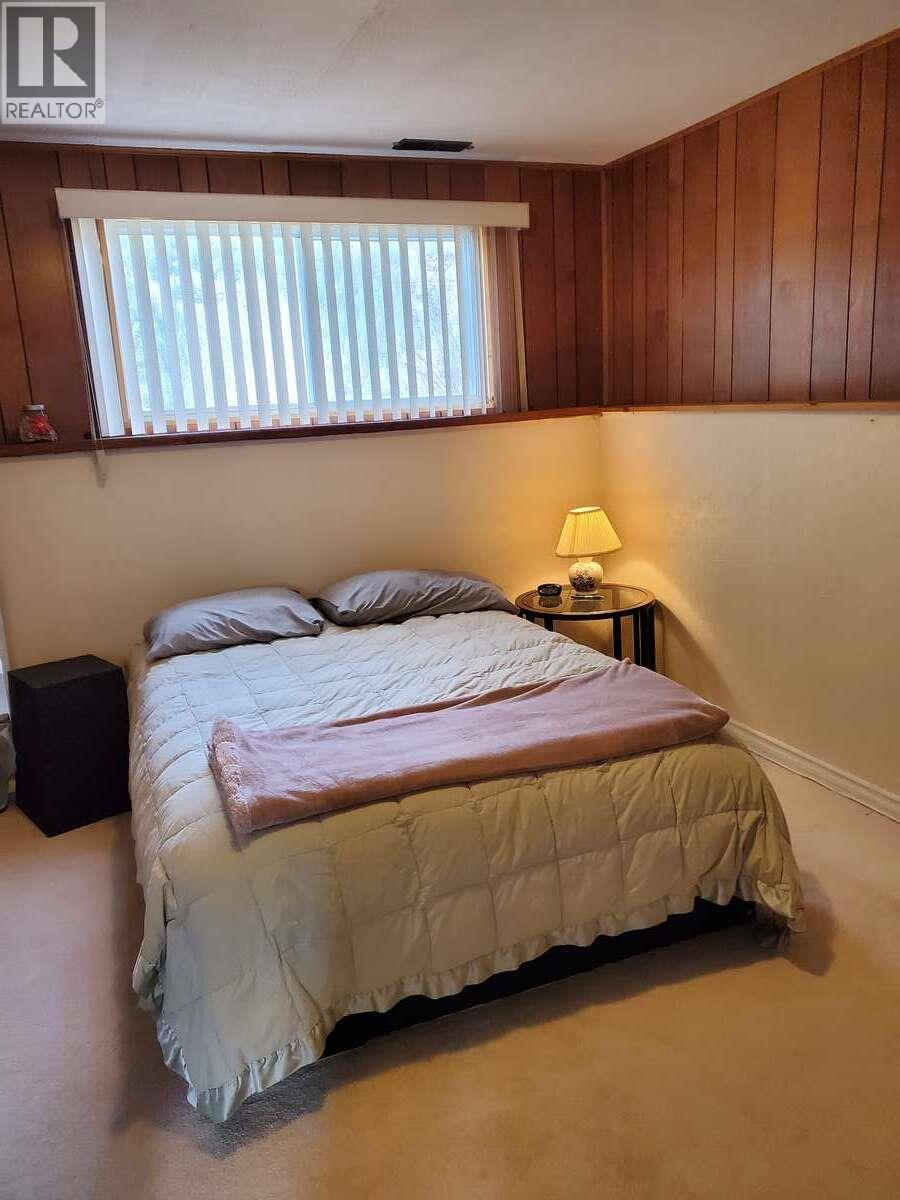 868 North Kimberley Avenue - 23