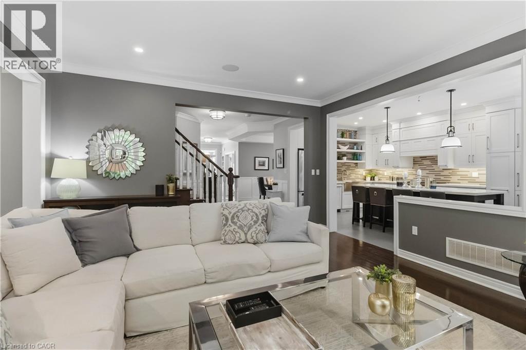 3346 STOCKSBRIDGE Avenue - Image 12