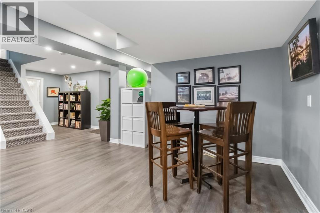 3346 STOCKSBRIDGE Avenue - 34