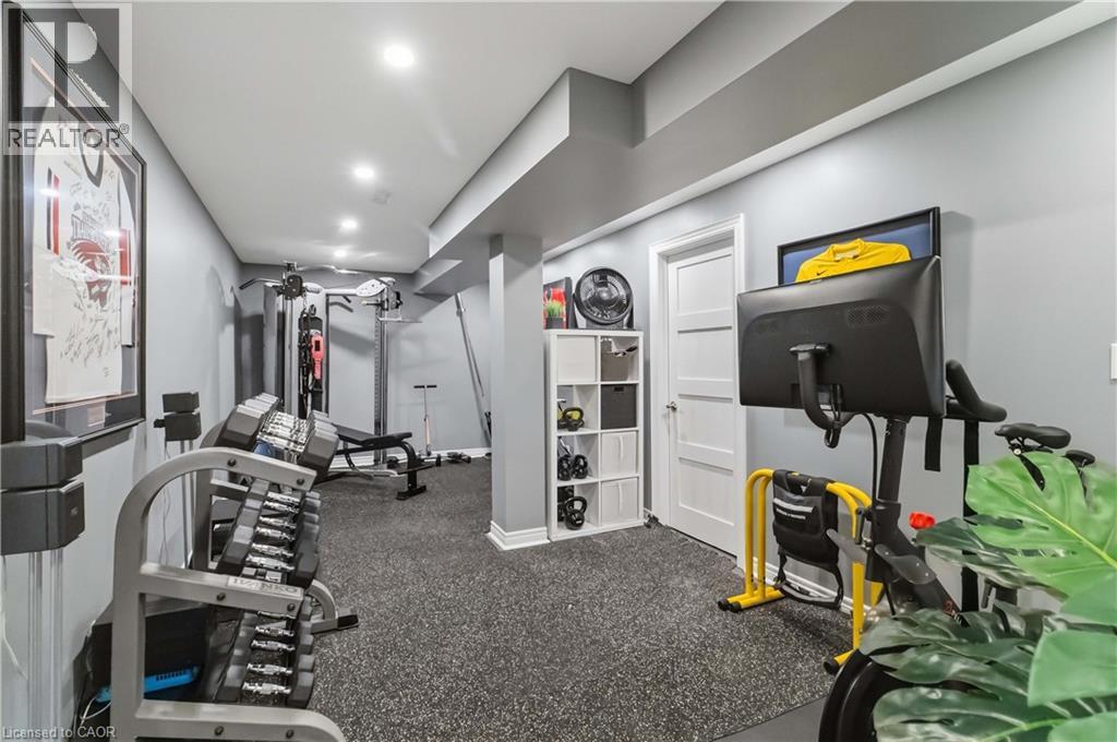 3346 STOCKSBRIDGE Avenue - Image 36