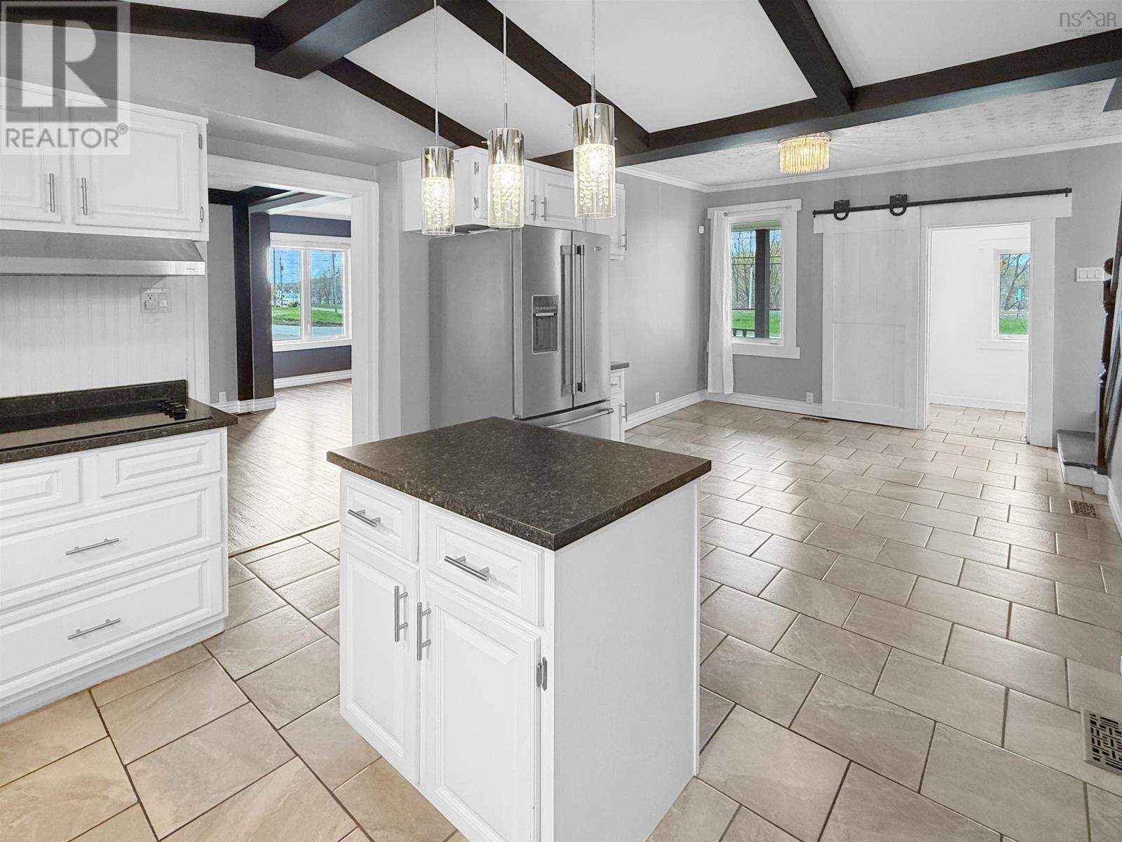 284 North Provost Street - 11