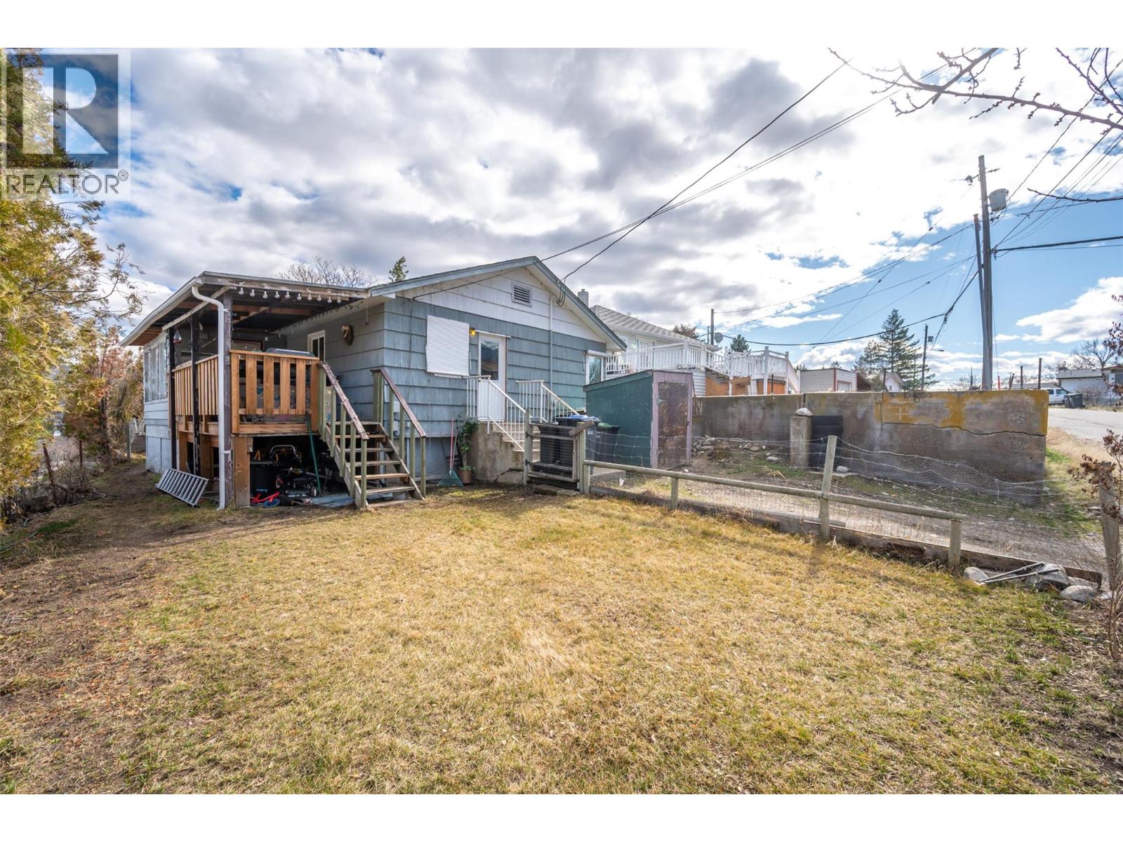 6464 Gala Street, Oliver