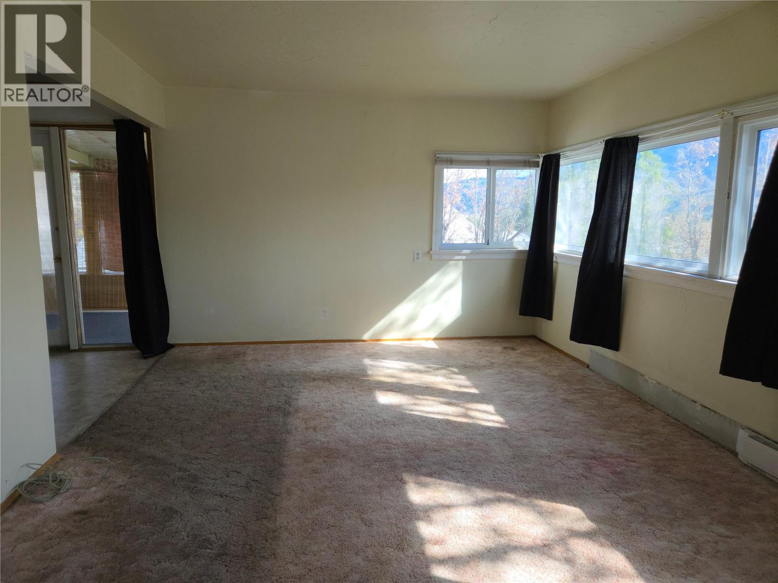 6464 Gala Street, Oliver