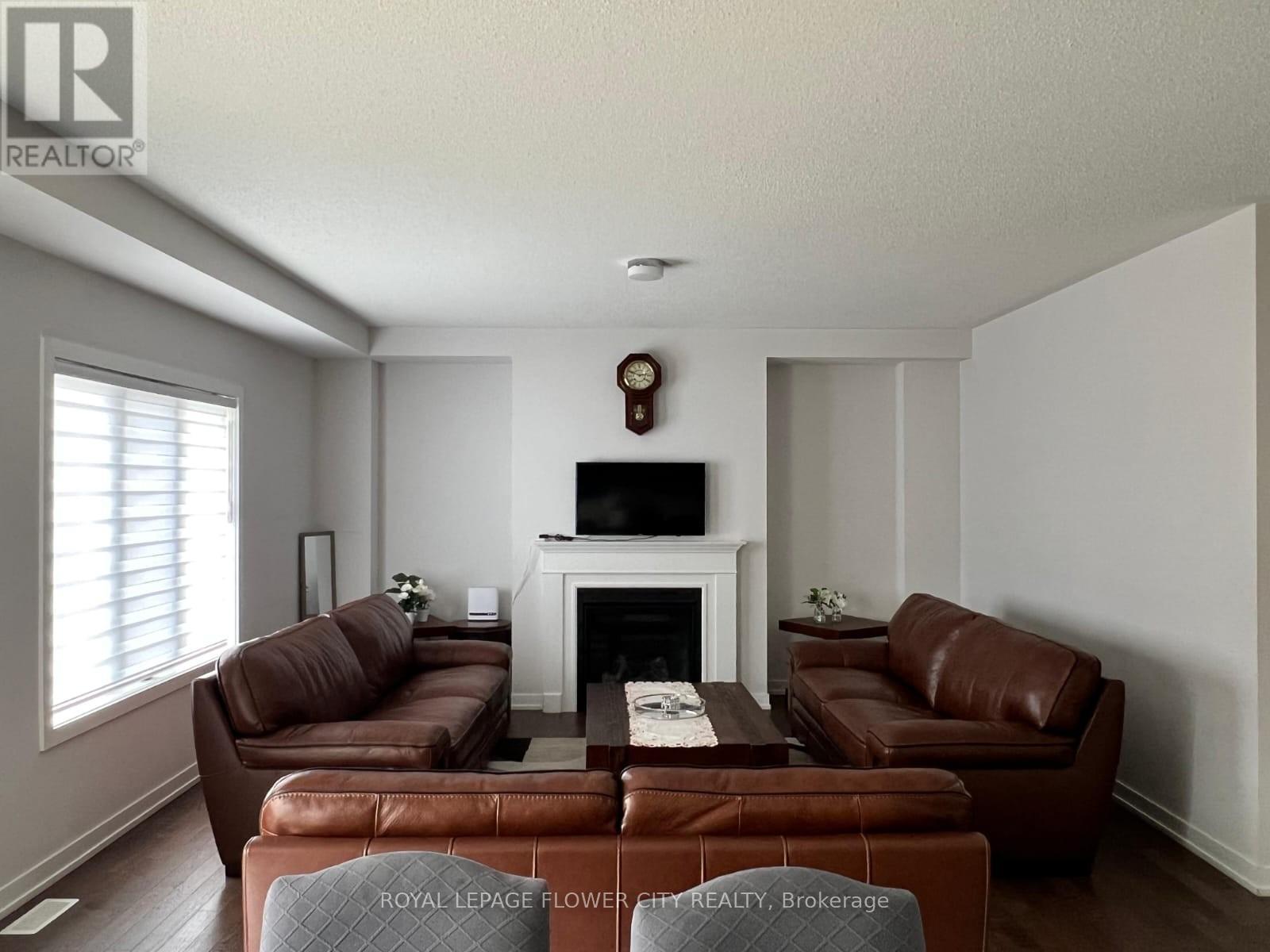 31 TULIP CRESCENT - 6