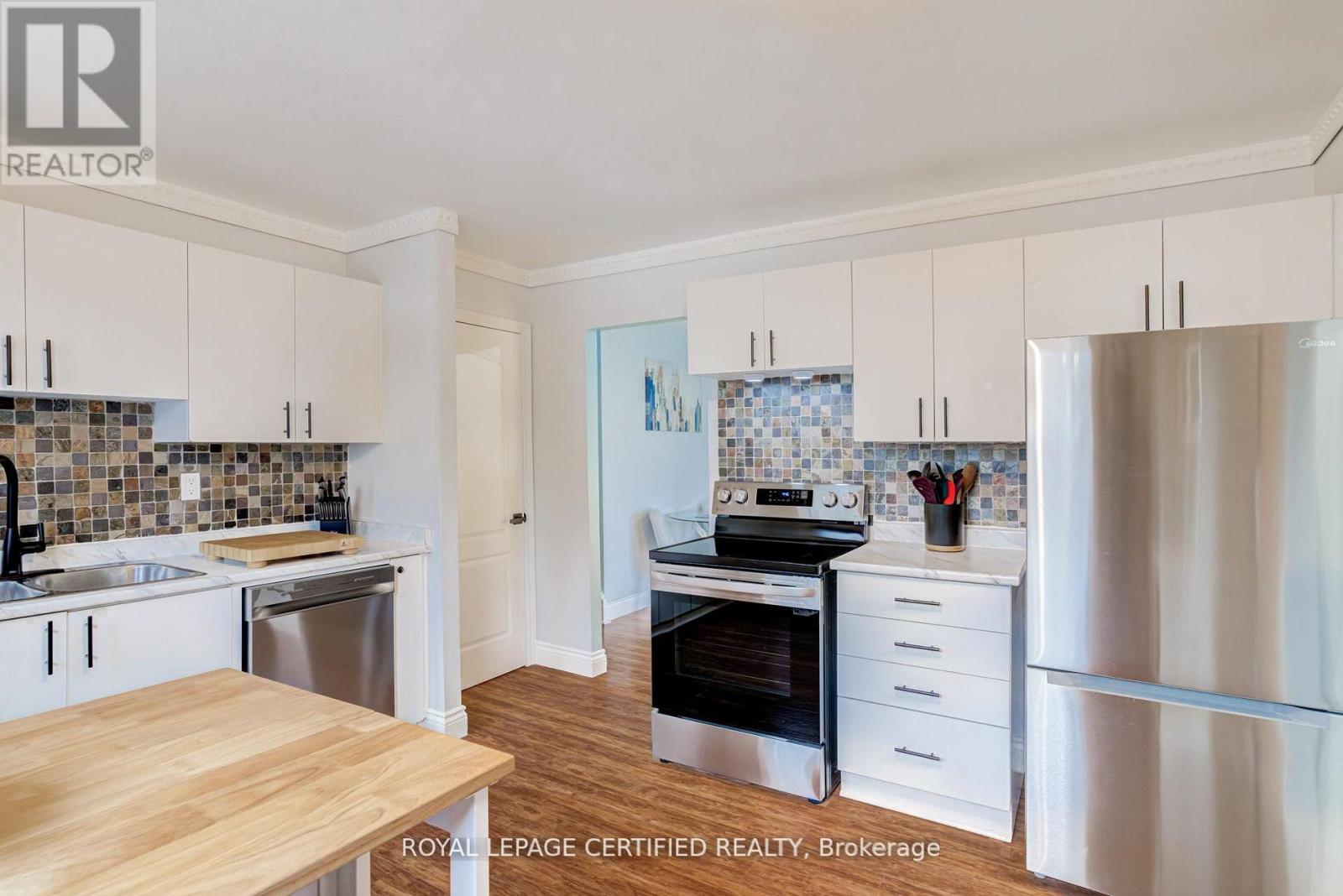27 LAMBERT STREET - 10