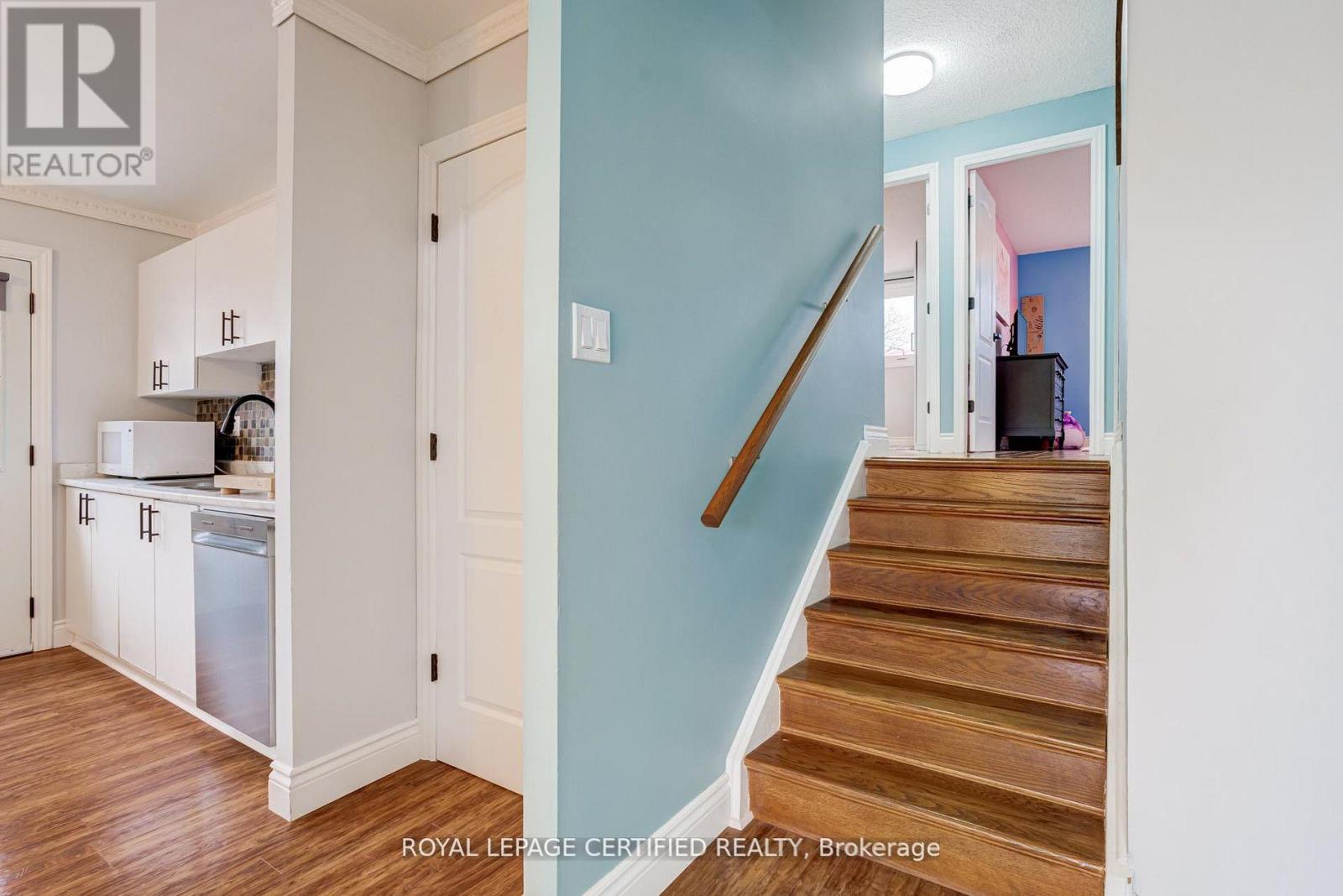 27 LAMBERT STREET - 11