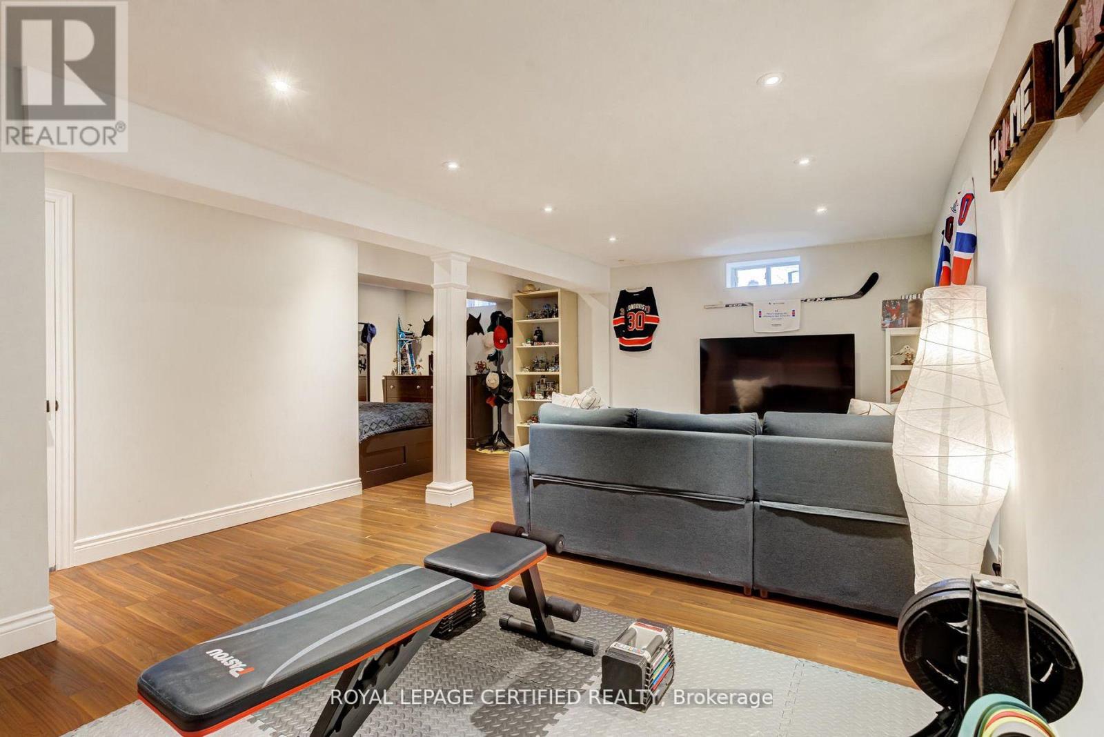 27 LAMBERT STREET - 22
