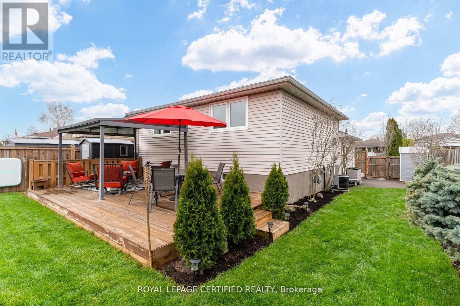 27 LAMBERT STREET - 26