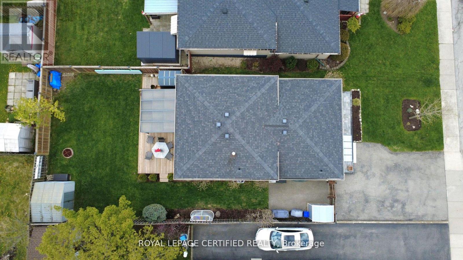 27 LAMBERT STREET - 32