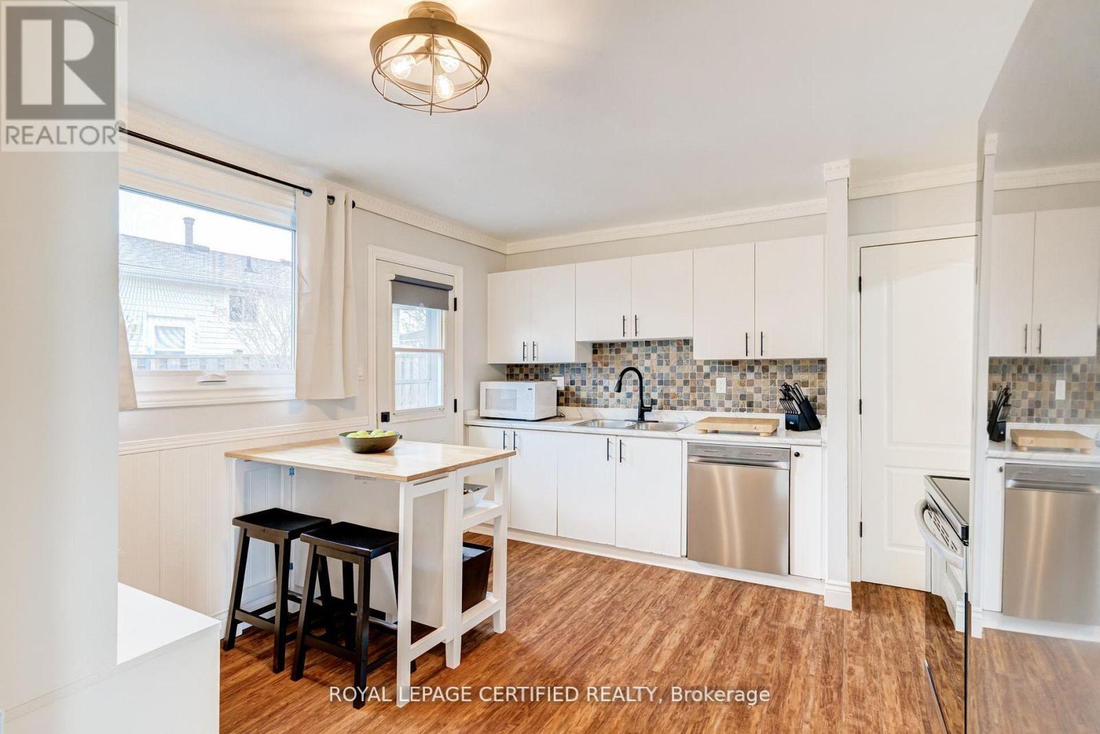27 LAMBERT STREET - 7