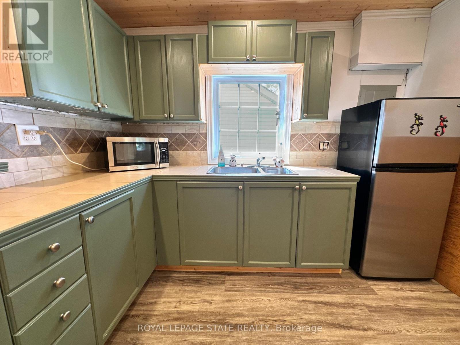 472 SOUTH COAST DRIVE - 19