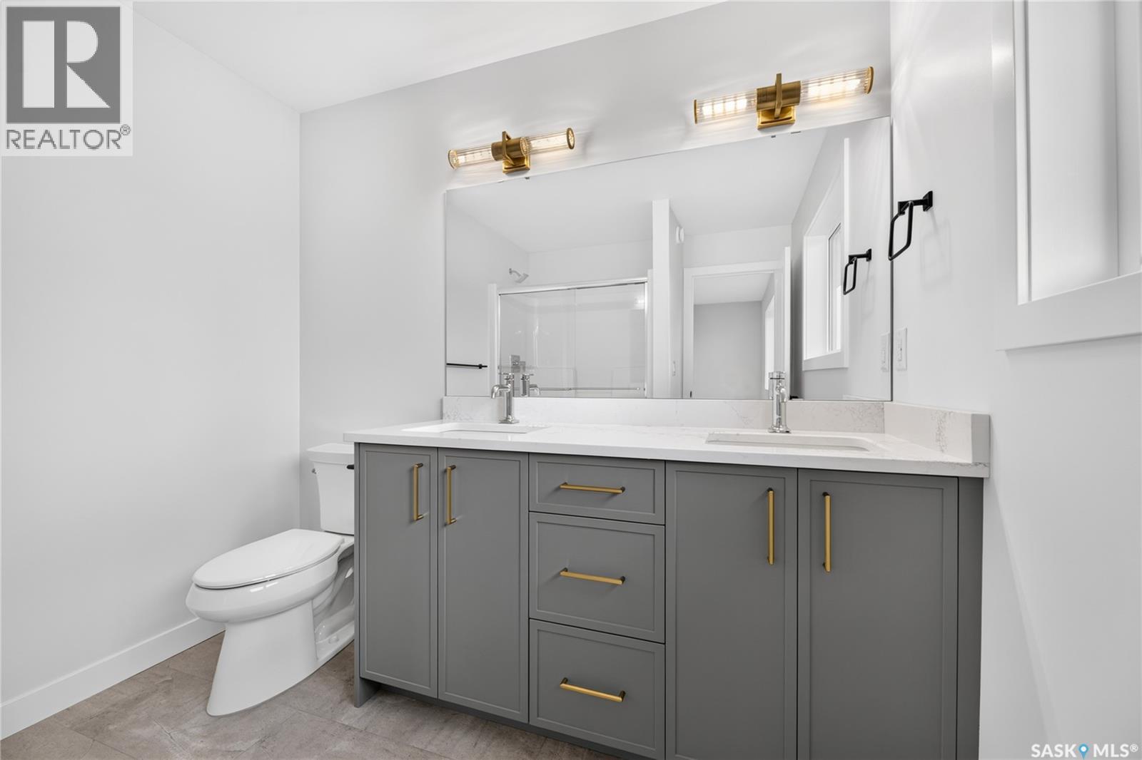 6 830 Brighton BOULEVARD — photo 18